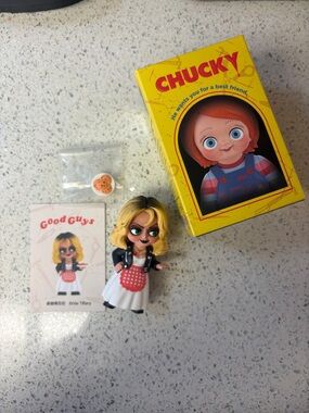 Chucky Bride Tiffany Vinyl Figure with Box - Pop Mart